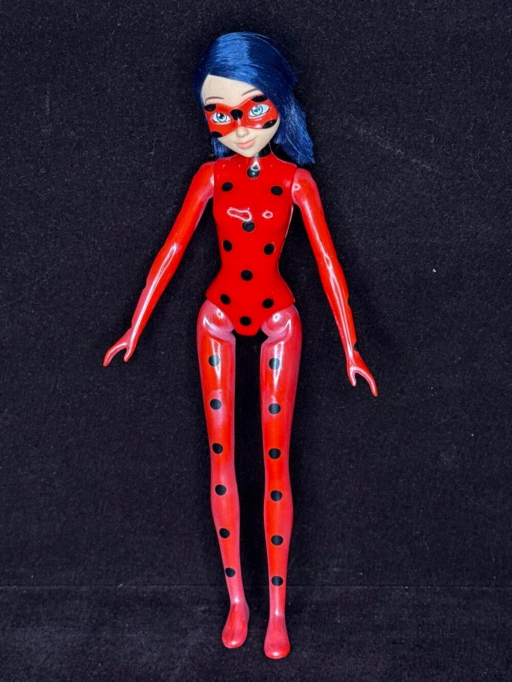 Bandai Miraculous: Tales of Ladybug & Cat Noir Fashion Doll ✨